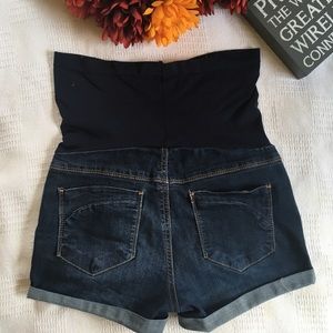 Maternity stretch shorts - small (3/4/5)